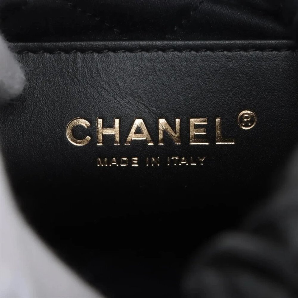 "Chanel Chanel 22 shiny calfskin Chain Shoulder Bag Black Gold Metal Fitting Pro - Picture 2 of 9